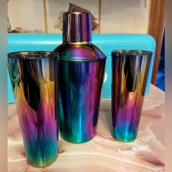 3 pc Stainless steel cocktail shaker and tumbler set - Picture 7 of 8